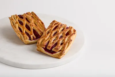 Balladyna z nadzieniem o smaku owoców leśnych