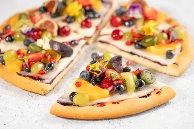 Pizza owocowa