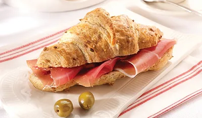 Croissant pszenno-kukurydziany z kiełkami żyta